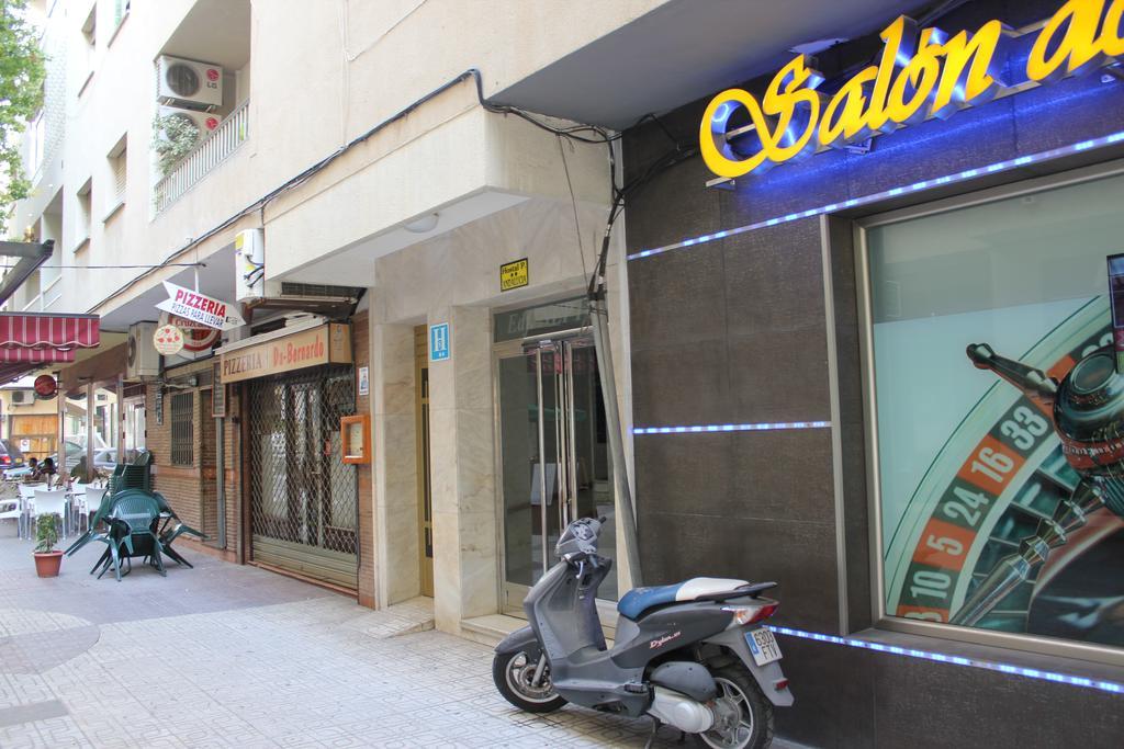 Hostal Andalucia Almunecar Exterior photo